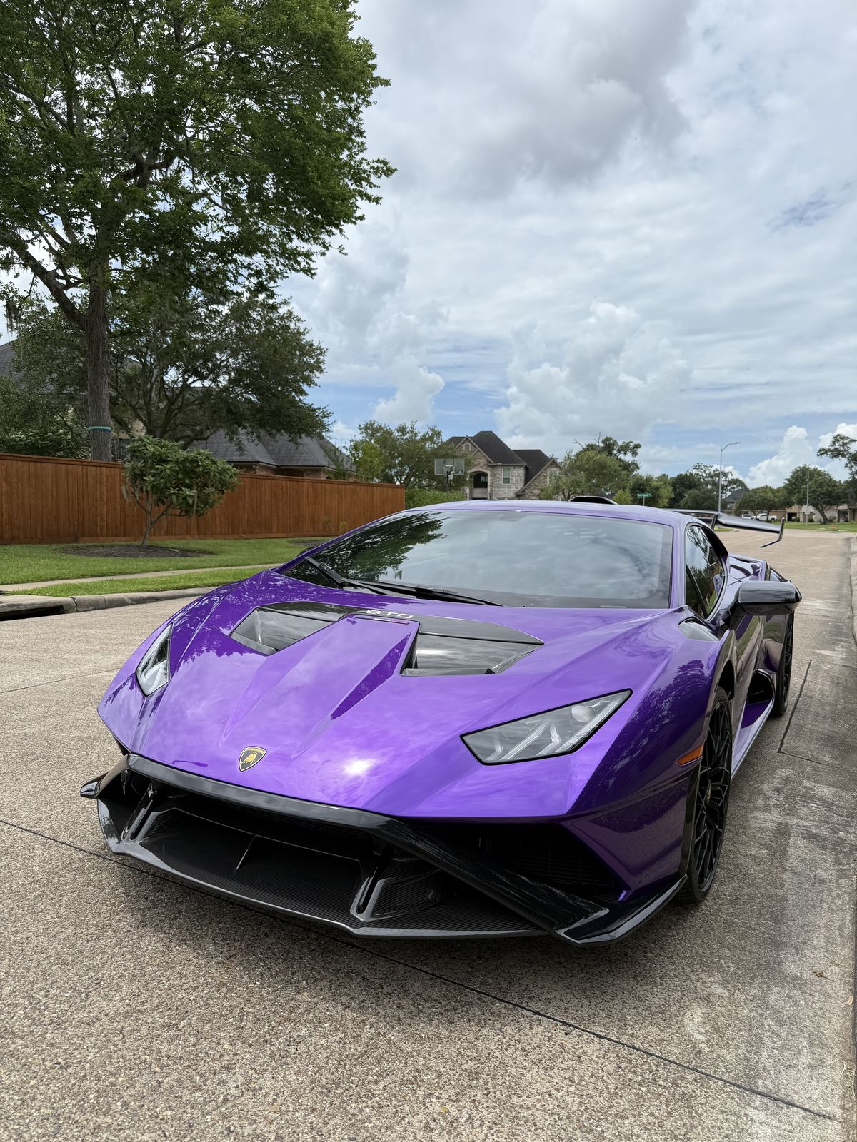 Purple Lamborghini Huracan STO