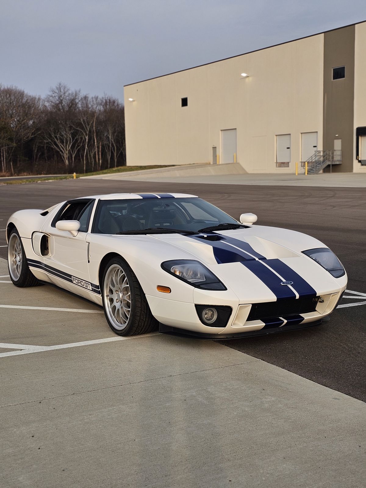 White Ford GT with blue stripes